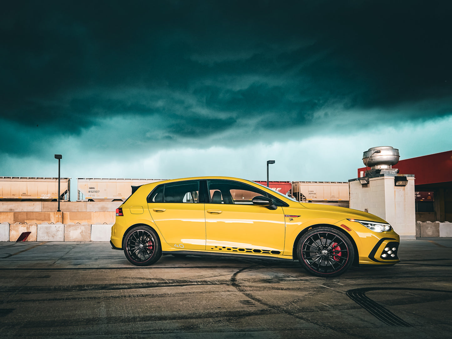 2023 Volkswagen Golf GTi 40th Anniversary