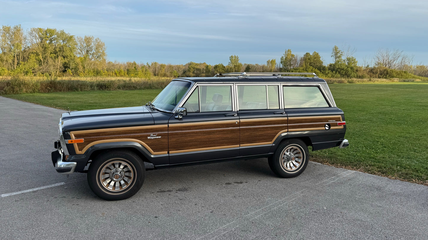 1986 Jeep  Grand Wagoneer
