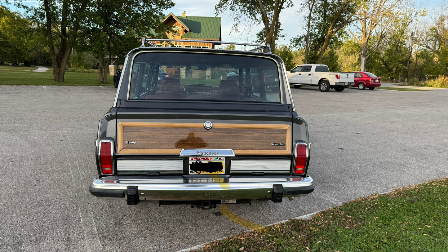 1986 Jeep  Grand Wagoneer