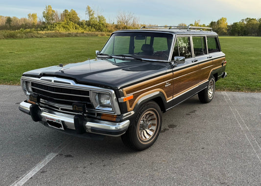 1986 Jeep  Grand Wagoneer