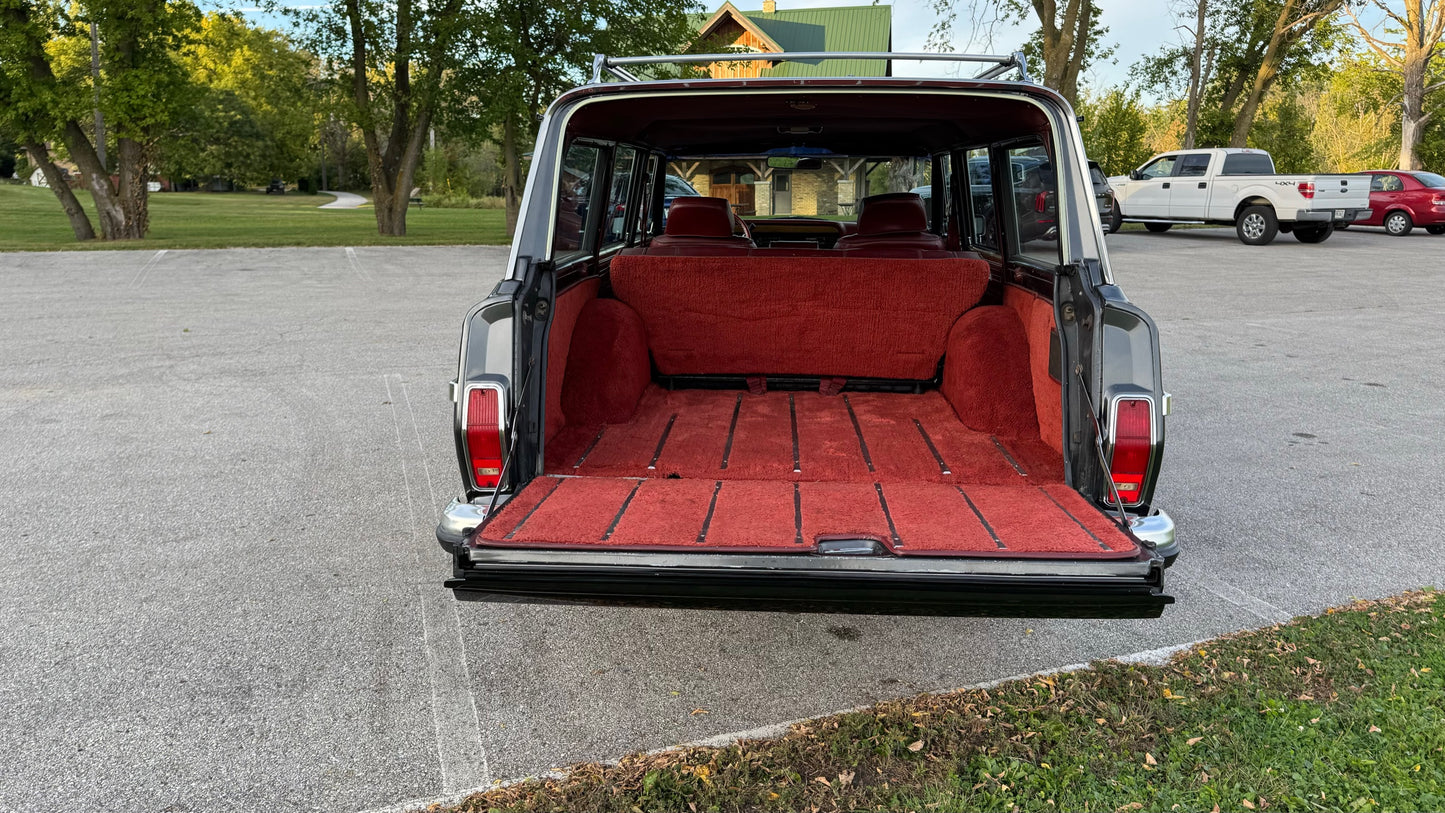 1986 Jeep  Grand Wagoneer