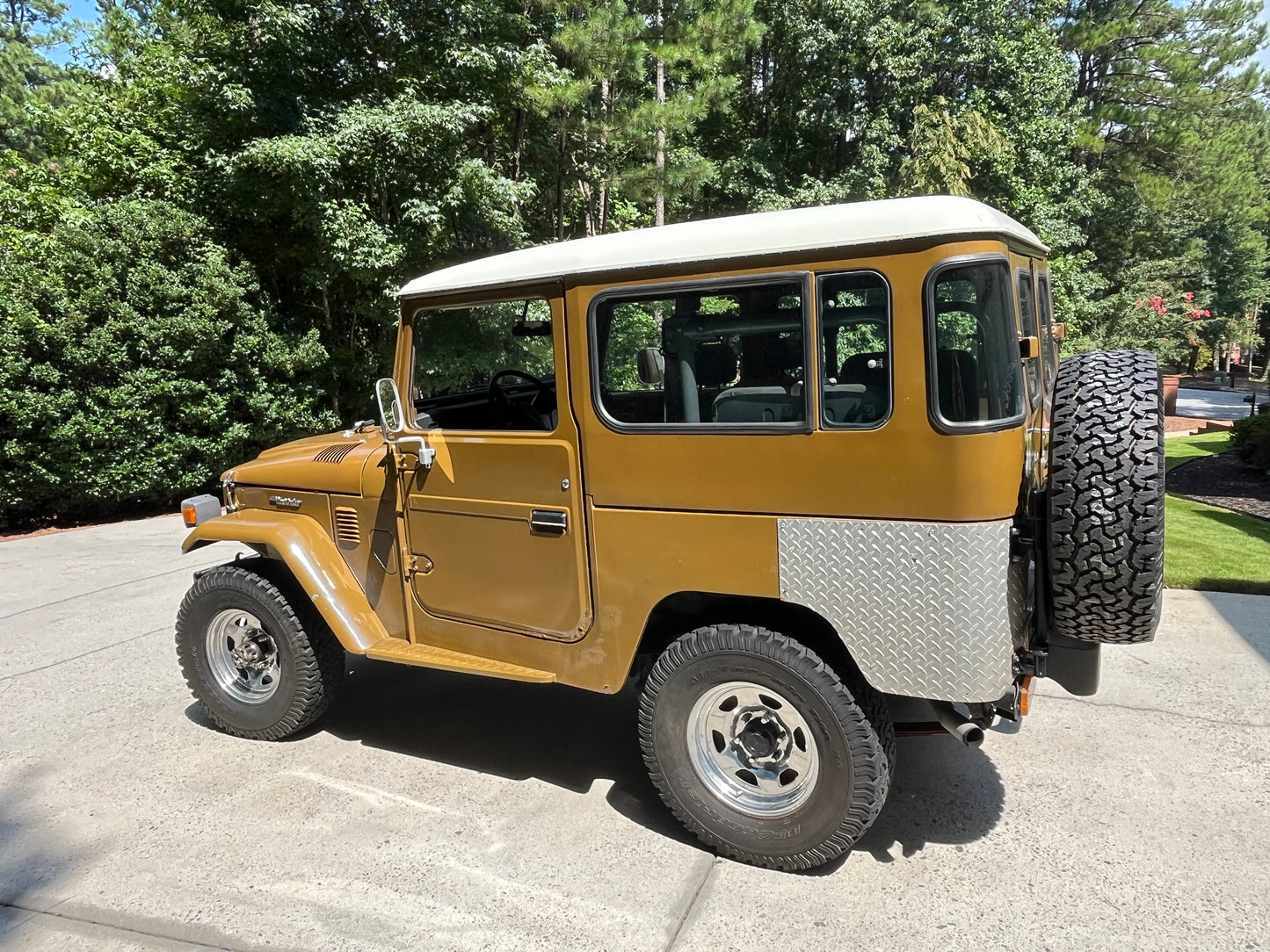 1983 Toyota Land Cruiser FJ40 1 of 300