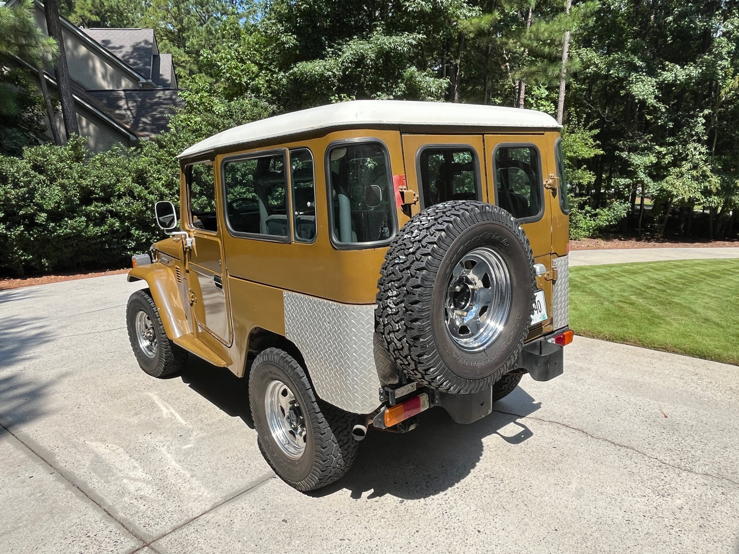 1983 Toyota Land Cruiser FJ40 1 of 300