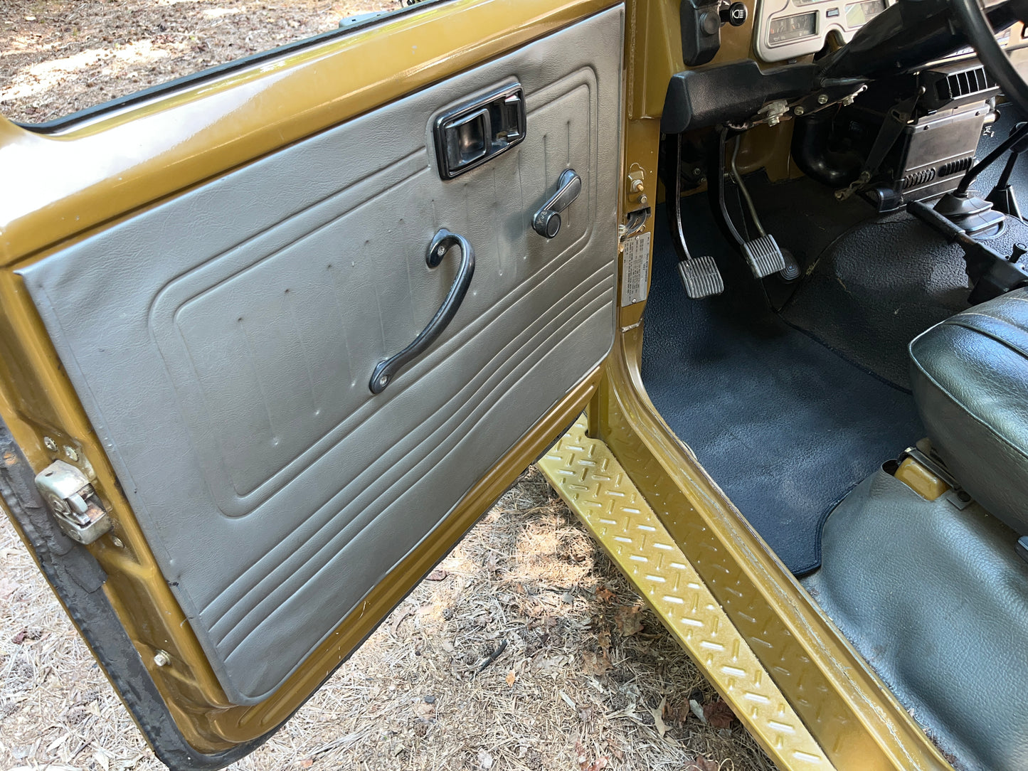 1983 Toyota Land Cruiser FJ40 1 of 300