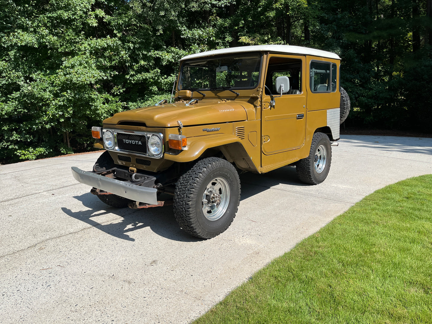 1983 Toyota Land Cruiser FJ40 1 of 300