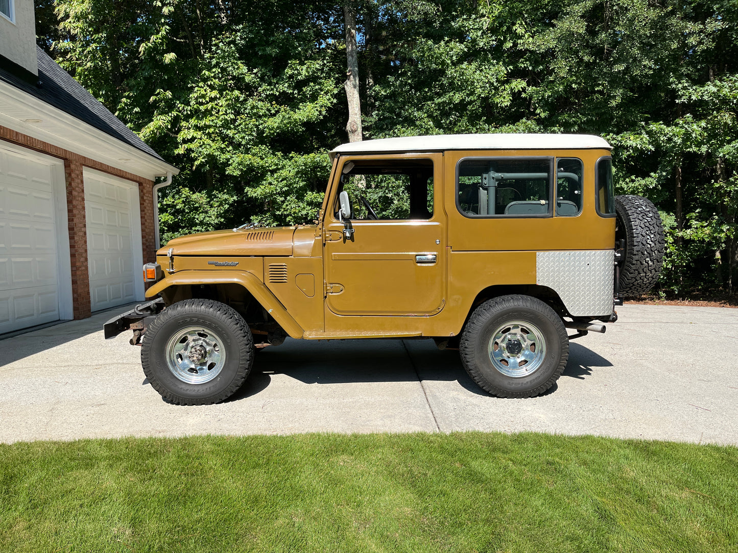 1983 Toyota Land Cruiser FJ40 1 of 300