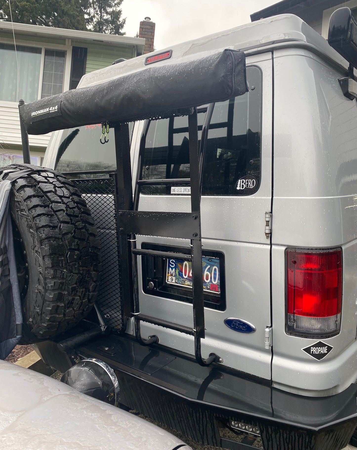 2006 FORD E-350 4x4 by Sportsmobile