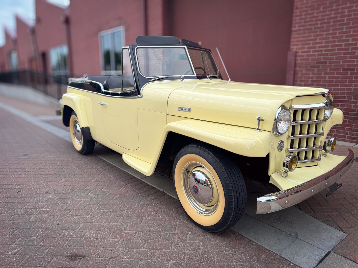 1950 Willys Jeepster V6