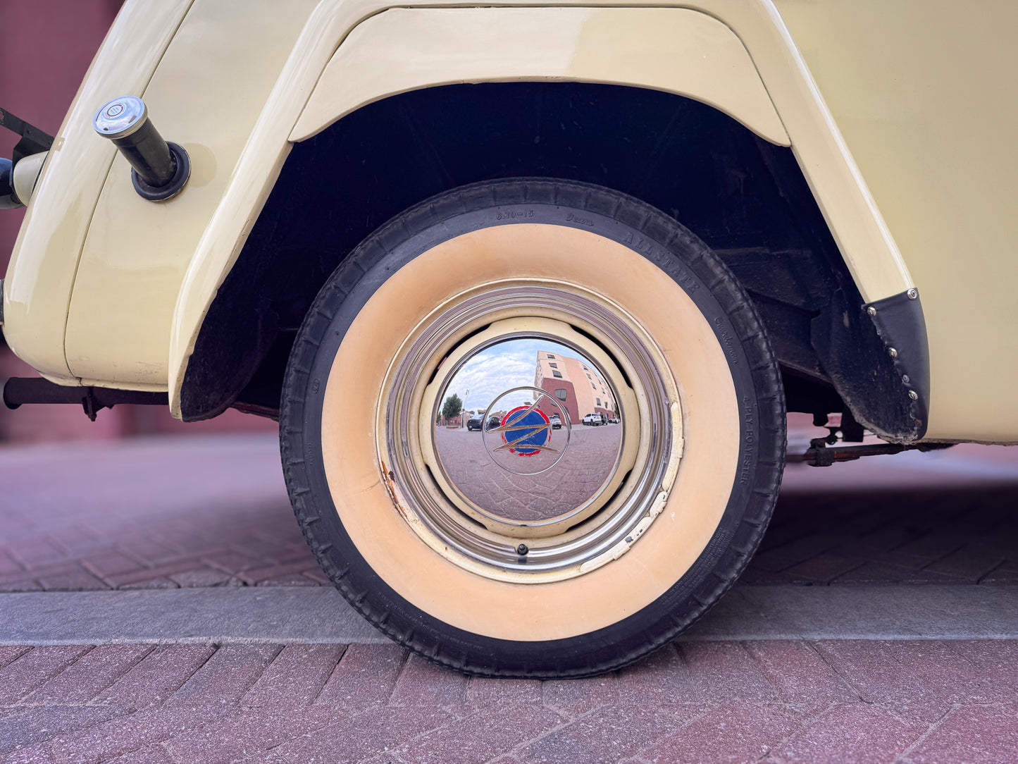 1950 Willys Jeepster V6