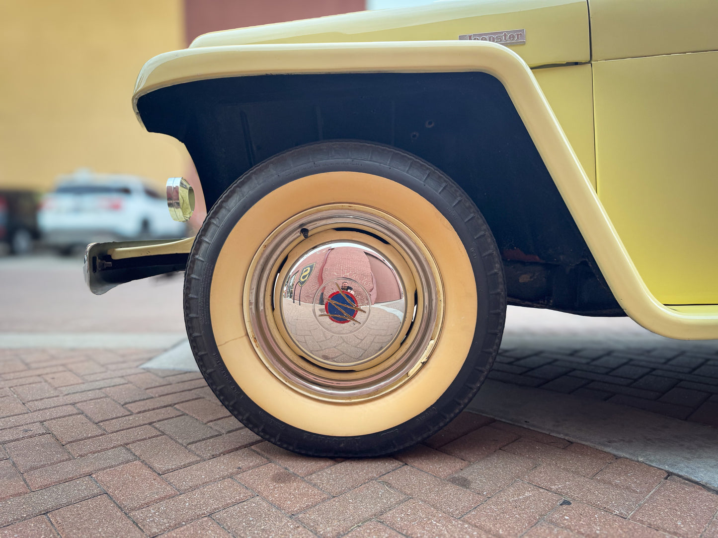 1950 Willys Jeepster V6