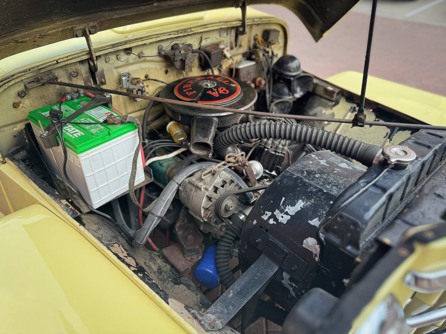 1950 Willys Jeepster V6