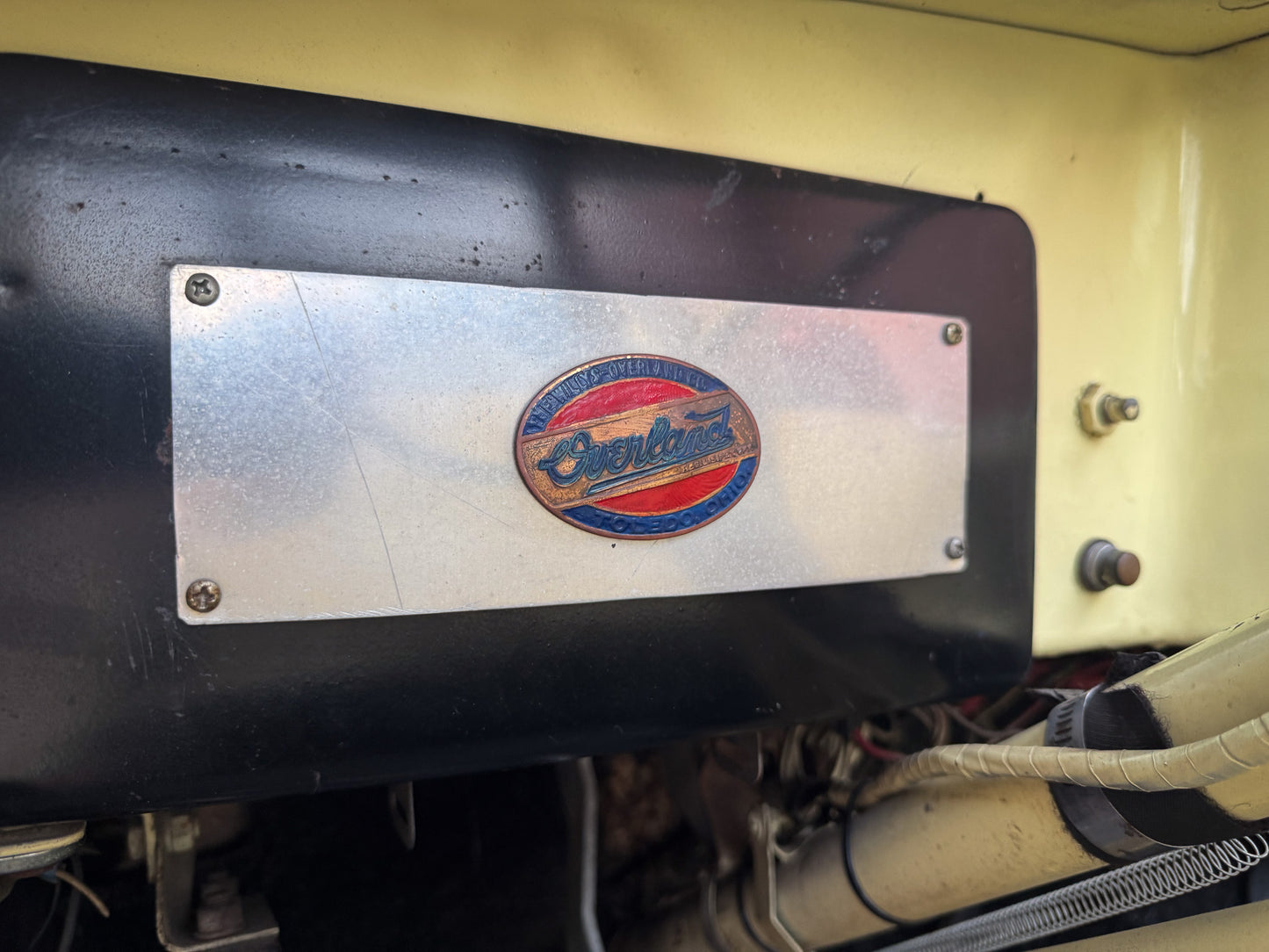 1950 Willys Jeepster V6