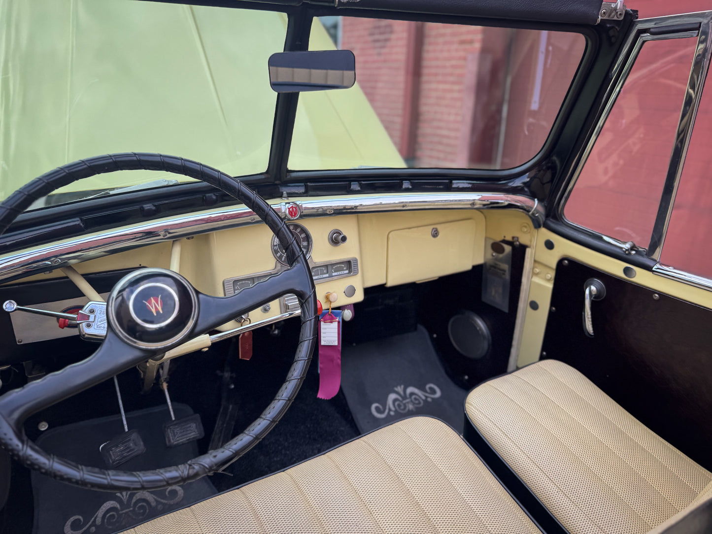 1950 Willys Jeepster V6