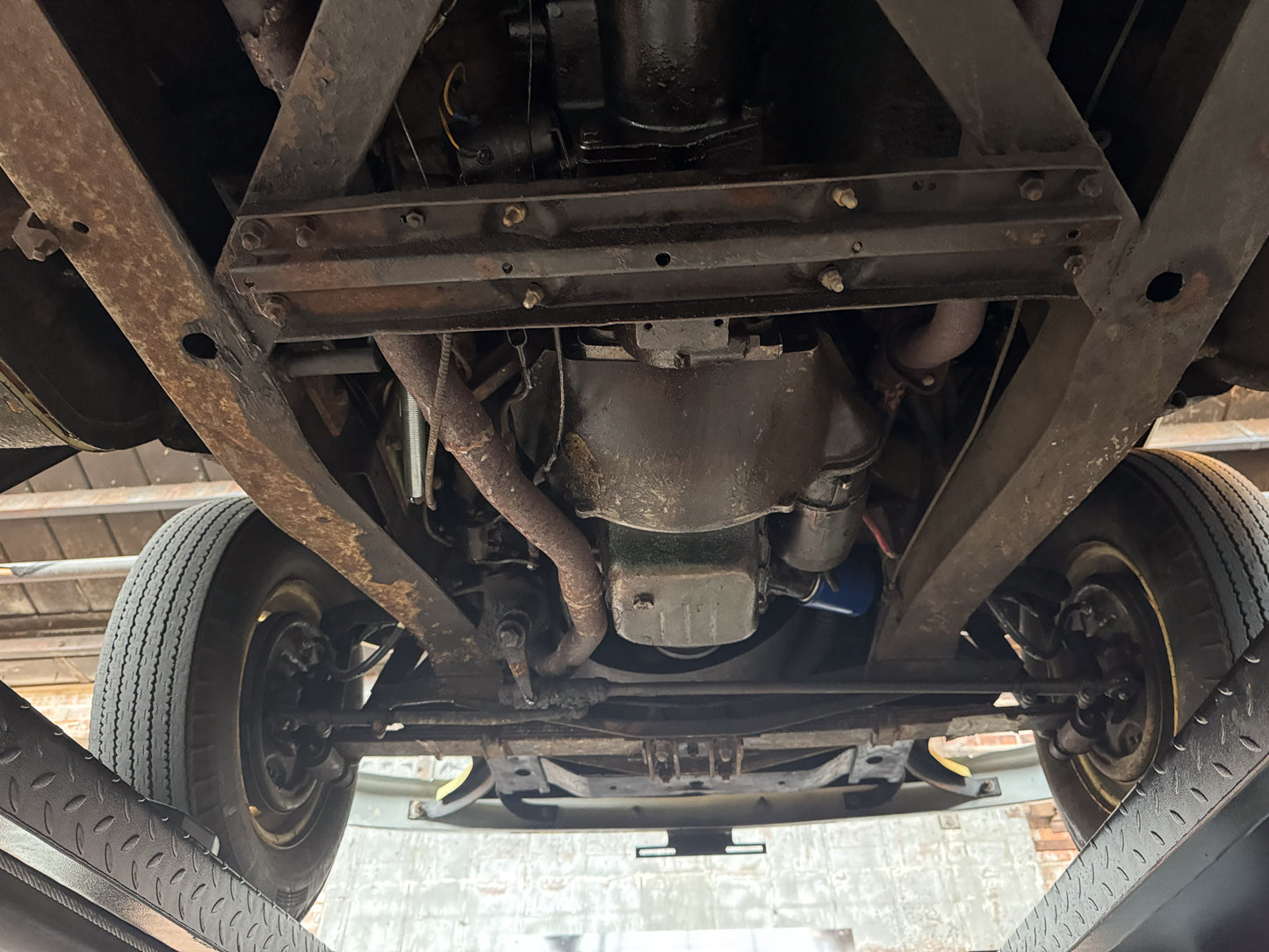 1950 Willys Jeepster V6