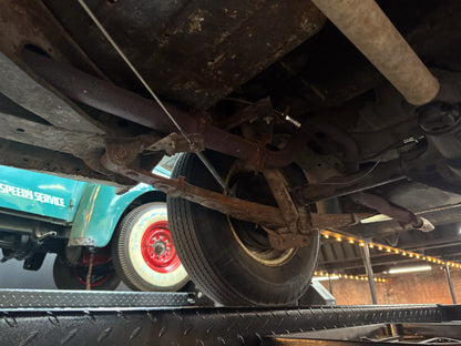 1950 Willys Jeepster V6