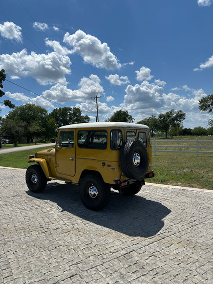 1976 Toyota FJ40 Land Cruiser