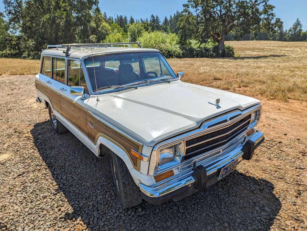 1986 Jeep Grand Wagoneer